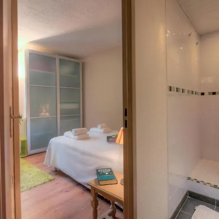 Апартаменты Sleeps 4 Шамони